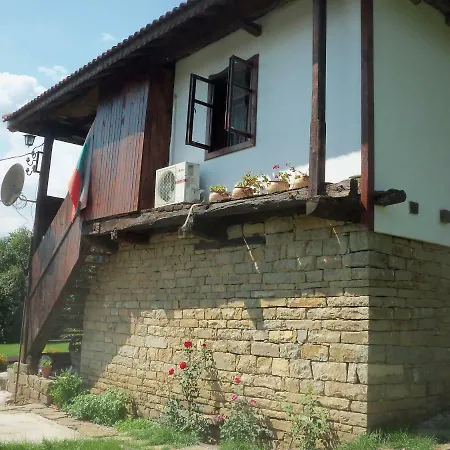 митровата къща