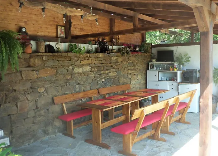 митровата къща