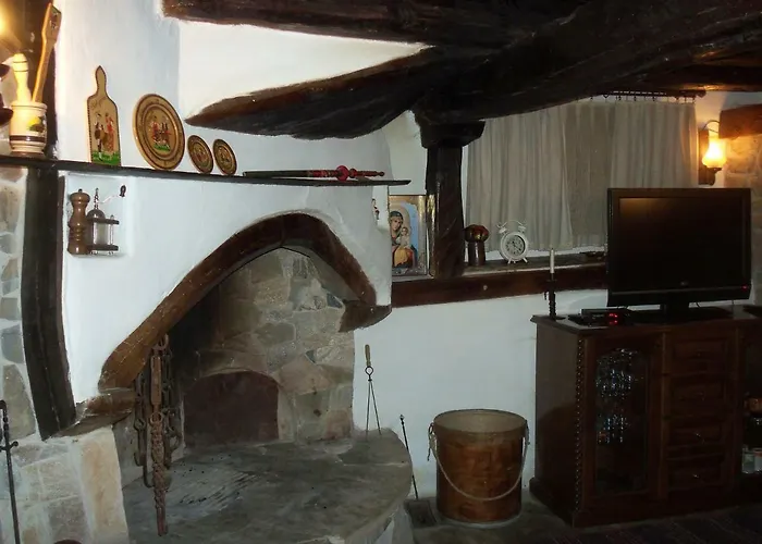 митровата къща Nyaraló Raynovtsi