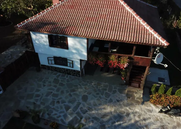 Nyaraló митровата къща *