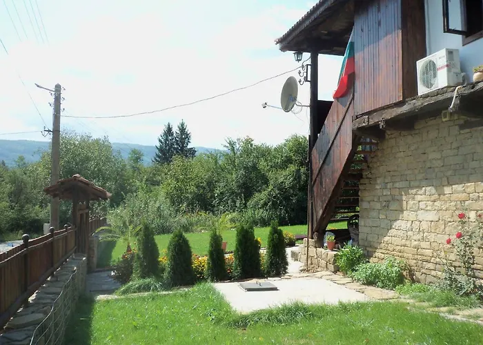 митровата къща